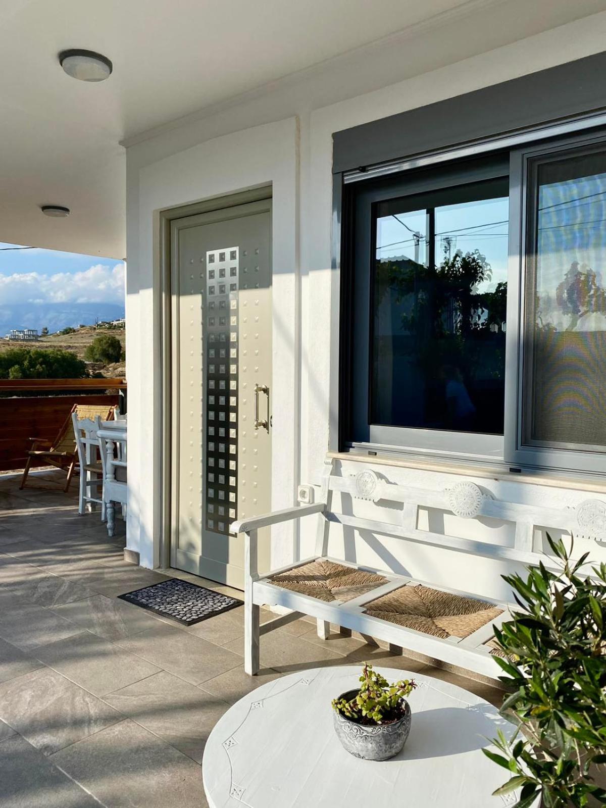 Ammos - For Holidays At The *